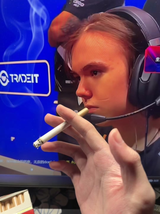 HLTV 2024最佳玩家TOP18： ropz