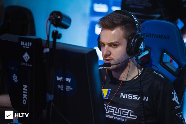 ztr 在 GamerLegion 团队化学： “我们感觉像一个统一的团队”