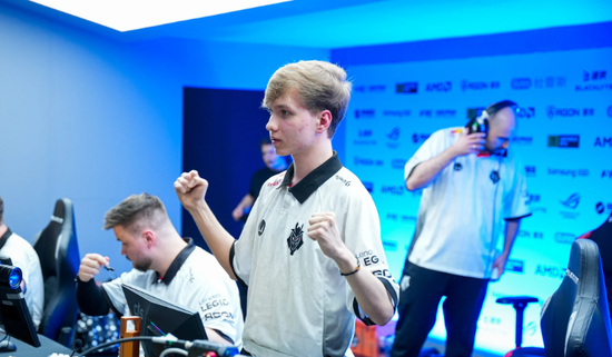 H4cker ：即使我在一级或两级阶段阵亡，在前十五分钟内应该没有人能打败我